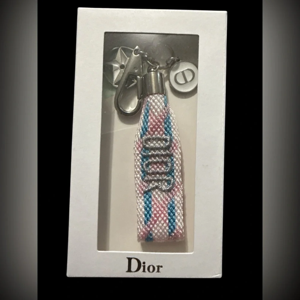 New in Box Embroidered Dior Pink and Blue GWP Woven Keychain with Silver Accents - Picture 2 of 5